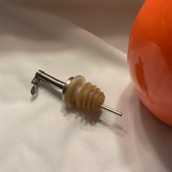 EVOO container pourer from RACHAEL RAY!  Orange! - Picture 7 of 7